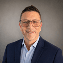 Carlos Lucero